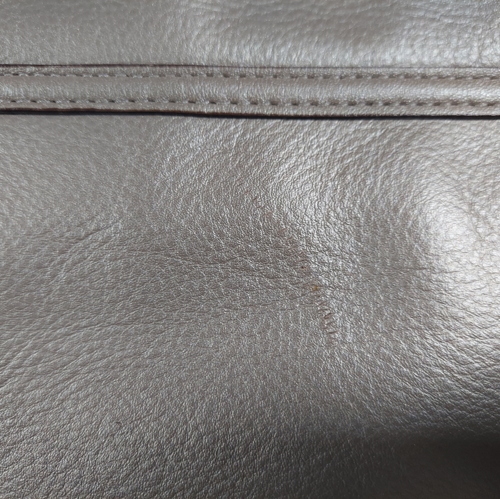 Beautiful Coach Tote - Picture 3 of 6